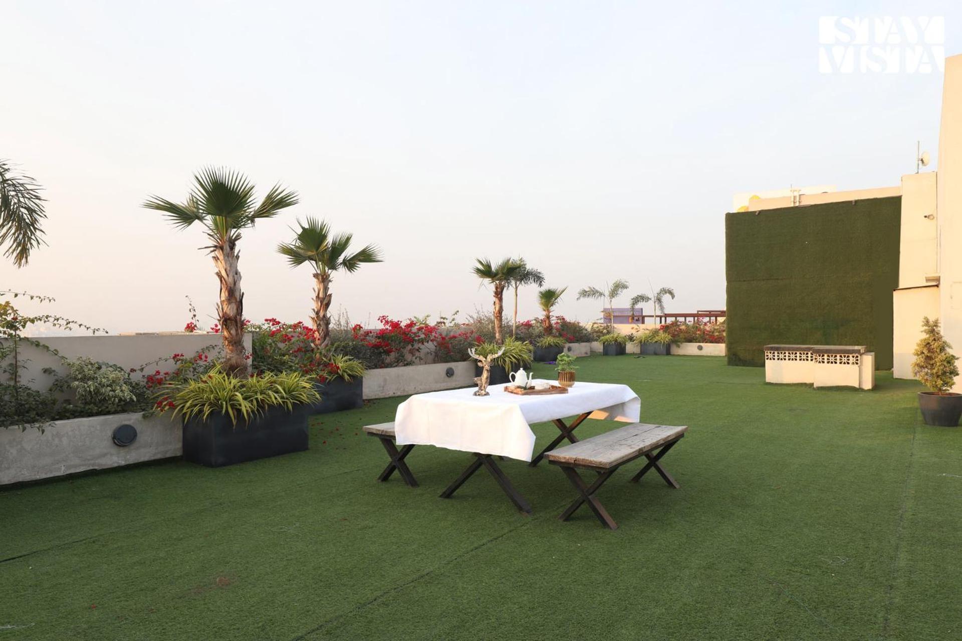Stayvista At Cityscape With Rooftop Pool - Jaipur