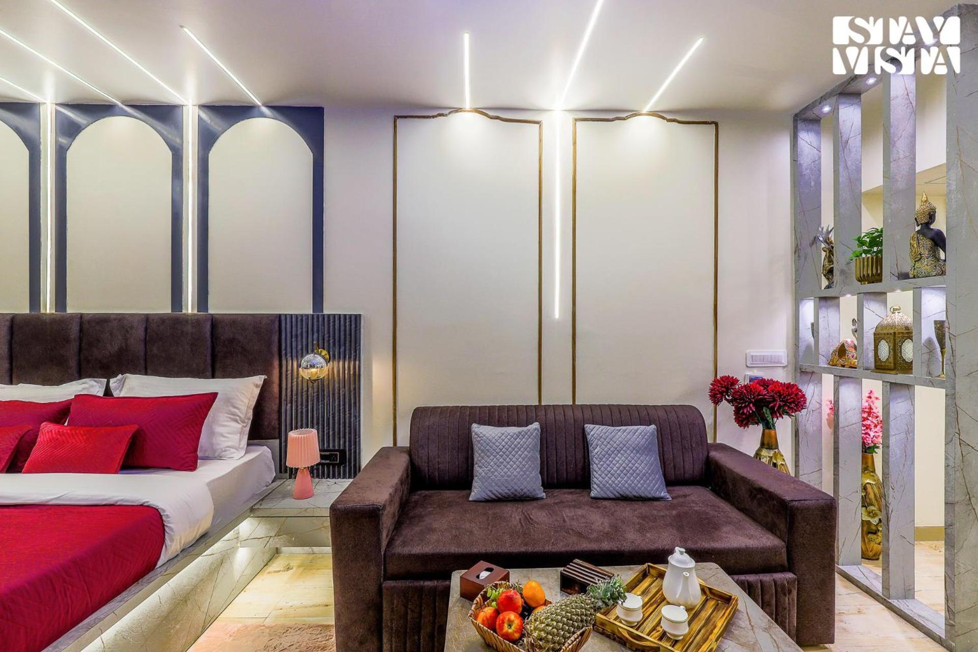 Stayvista At Cityscape With Rooftop Pool - *
